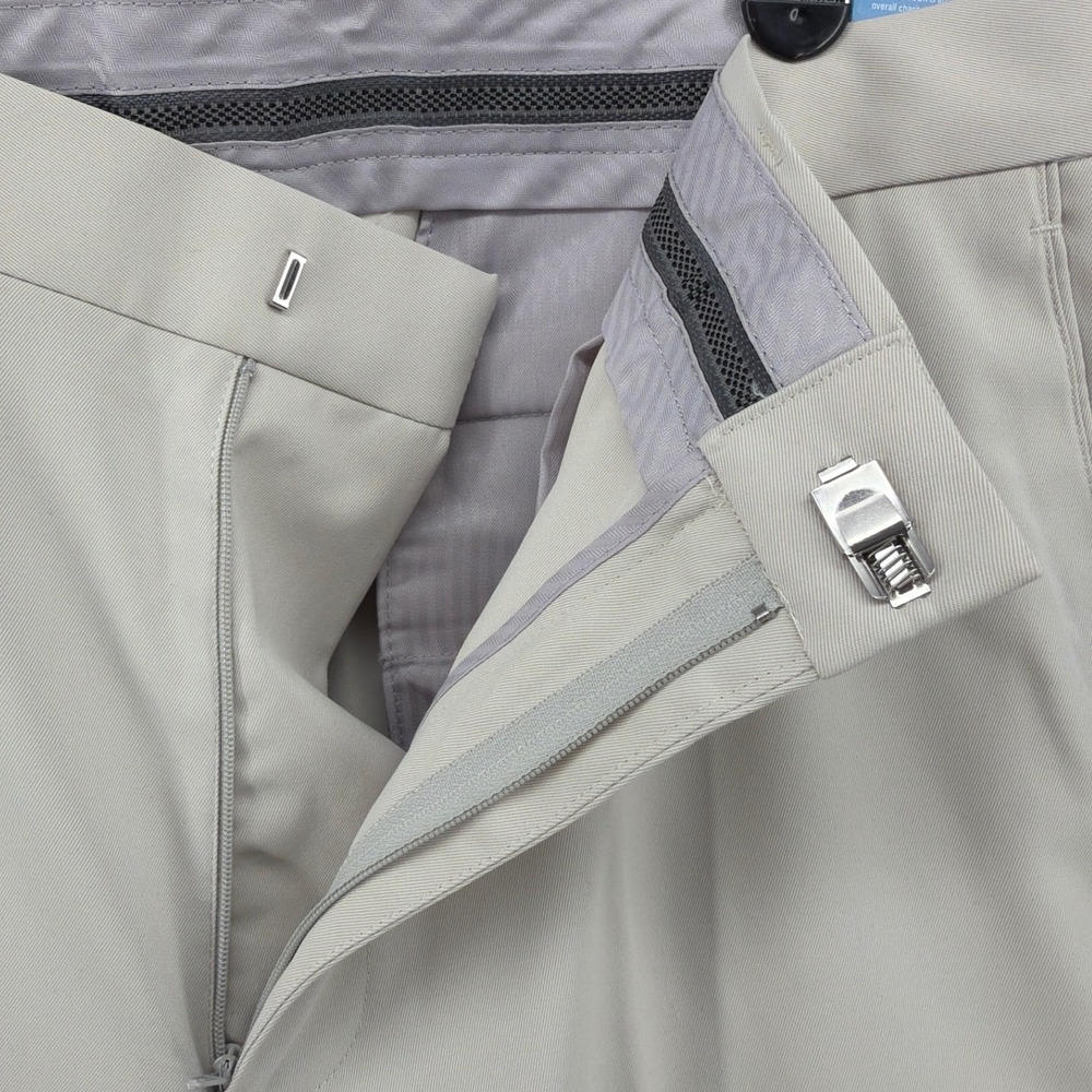 PGA Tour Ultimate Mens 36x30 Beige Golf Pants Stretch UPF 50 Motion Flex NWT New - Picture 4 of 16